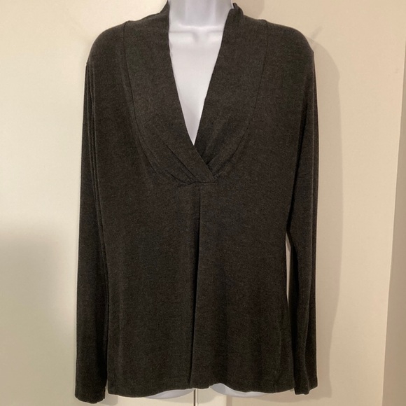 Banana Republic Long Sleeve Blouse - size Medium - Picture 2 of 4